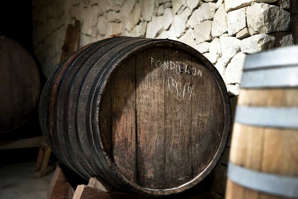 Sådan opbevarer du Vin korrekt: Guide til Temperatur, Lys & Fugtighed